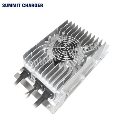 Polnilec baterij za električna vozila